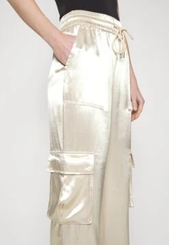 Guess Chantal Pants - Cargobroek - Pearl Oyster -Kleding Hoog Verkoopwinkel 05949c98740c435b815fa774da8b5f21