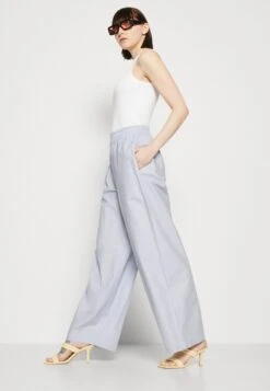 Mads Nørgaard Popla Lola Pants - Broek - Estate Blue/Cloud Dancer 11 Mads Nørgaard Popla Lola Pants - Broek - Estate Blue/Cloud Dancer -Kleding Hoog Verkoopwinkel 10f70fbb8b514e39bad0cf1f2c67acf6
