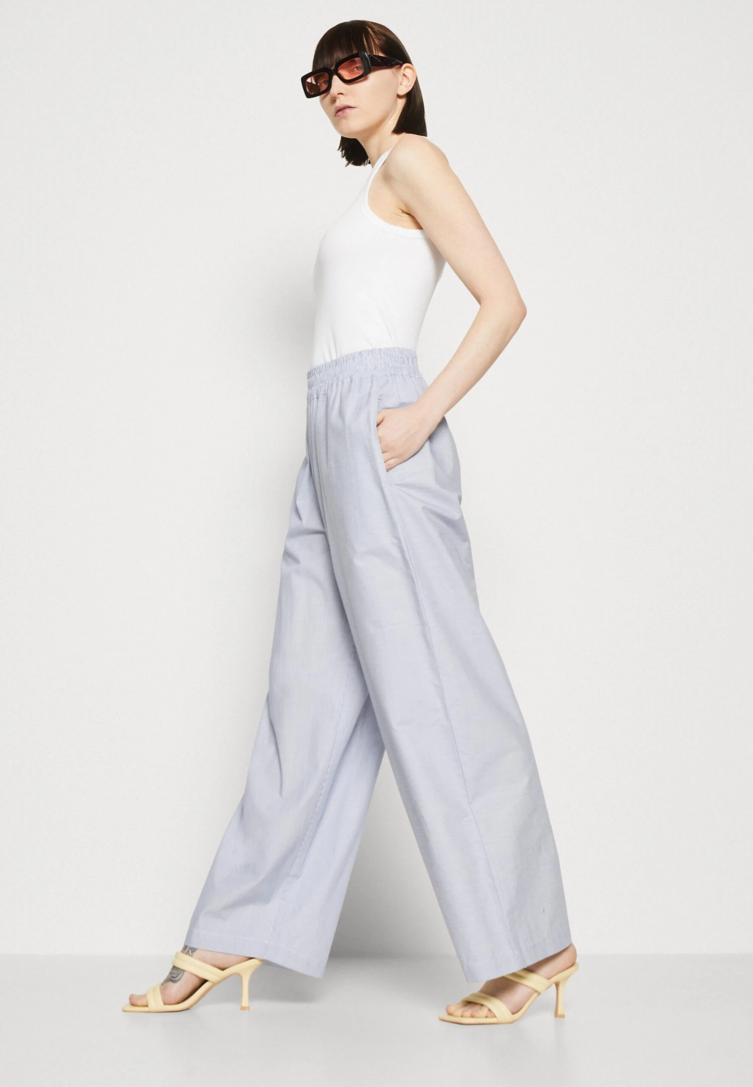Mads Nørgaard Popla Lola Pants - Broek - Estate Blue/Cloud Dancer 6 Mads Nørgaard Popla Lola Pants - Broek - Estate Blue/Cloud Dancer - Image 4