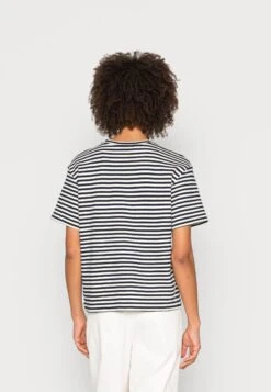 TOM TAILOR Denim Heavy Tee - T-Shirt Basic - Navy Beige -Kleding Hoog Verkoopwinkel 2037ccf77ee3473e9bb6e22474220359