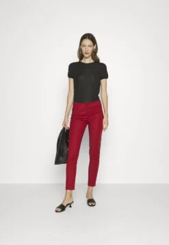 Patrizia Pepe Pantaloni/Trousers - Broek - Martian Red -Kleding Hoog Verkoopwinkel 38c97701e76940dfa90a1a1a2ee416a5