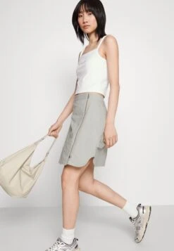 Calvin Klein Jeans Wrap Zipped Skirt - Minirok - Eggshell 12 Calvin Klein Jeans Wrap Zipped Skirt - Minirok - Eggshell -Kleding Hoog Verkoopwinkel 400776a74a83460f9cb342f8802696ff