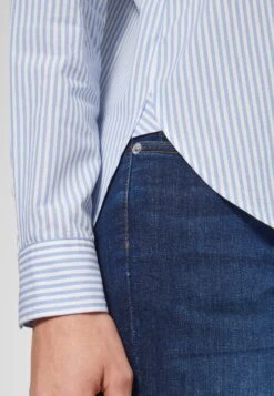 Kleding Hoog Verkoopwinkel -Kleding Hoog Verkoopwinkel 44baee214c414f4684e8216bf661dbff