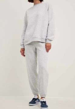 NA-KD Trainingsbroek - Light Grey Melange