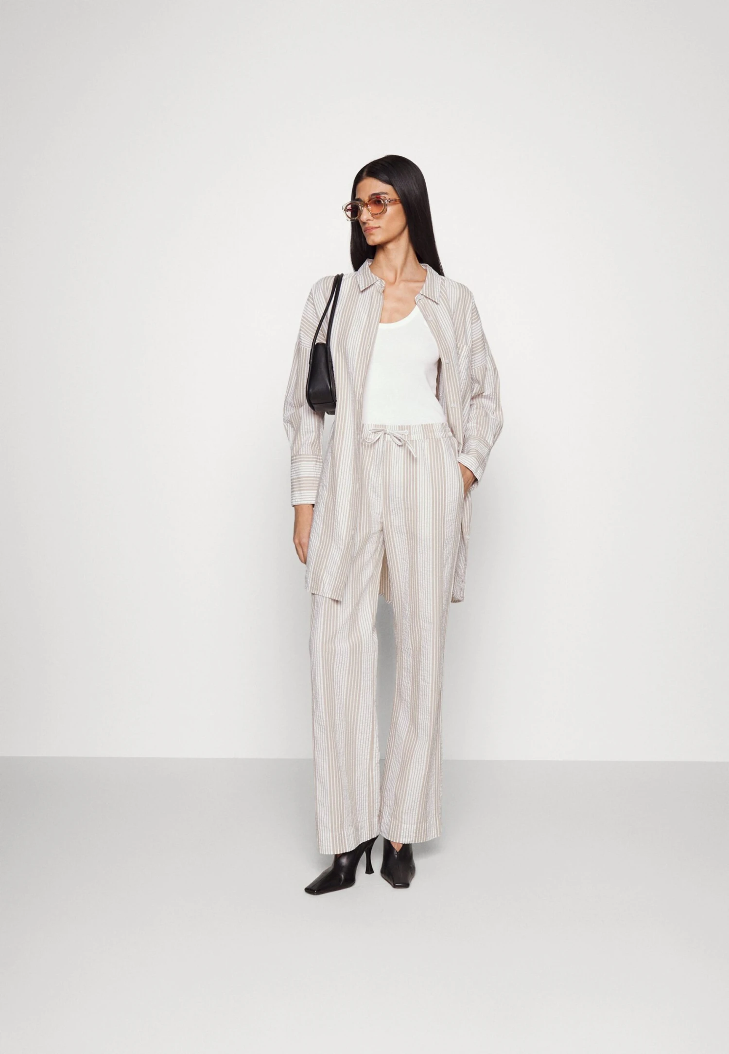 Blanche Etienne Pants - Broek - Beige 4 Blanche Etienne Pants - Broek - Beige - Image 2