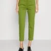Lato - Broek - Verde 1 Lato - Broek - Verde -Kleding Hoog Verkoopwinkel adcbaeae61fe4d13a692ce7f177dc5b0