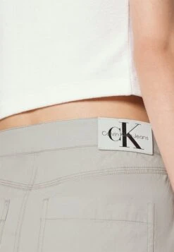 Calvin Klein Jeans Wrap Zipped Skirt - Minirok - Eggshell 15 Calvin Klein Jeans Wrap Zipped Skirt - Minirok - Eggshell -Kleding Hoog Verkoopwinkel c1d45e7aa88240038b09ce6375eaf7e1