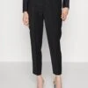 Filippa K Emma Cropped Cool Trouser - Broek - Dark Navy -Kleding Hoog Verkoopwinkel ce3b044147e24e4c93ff467d465c553d