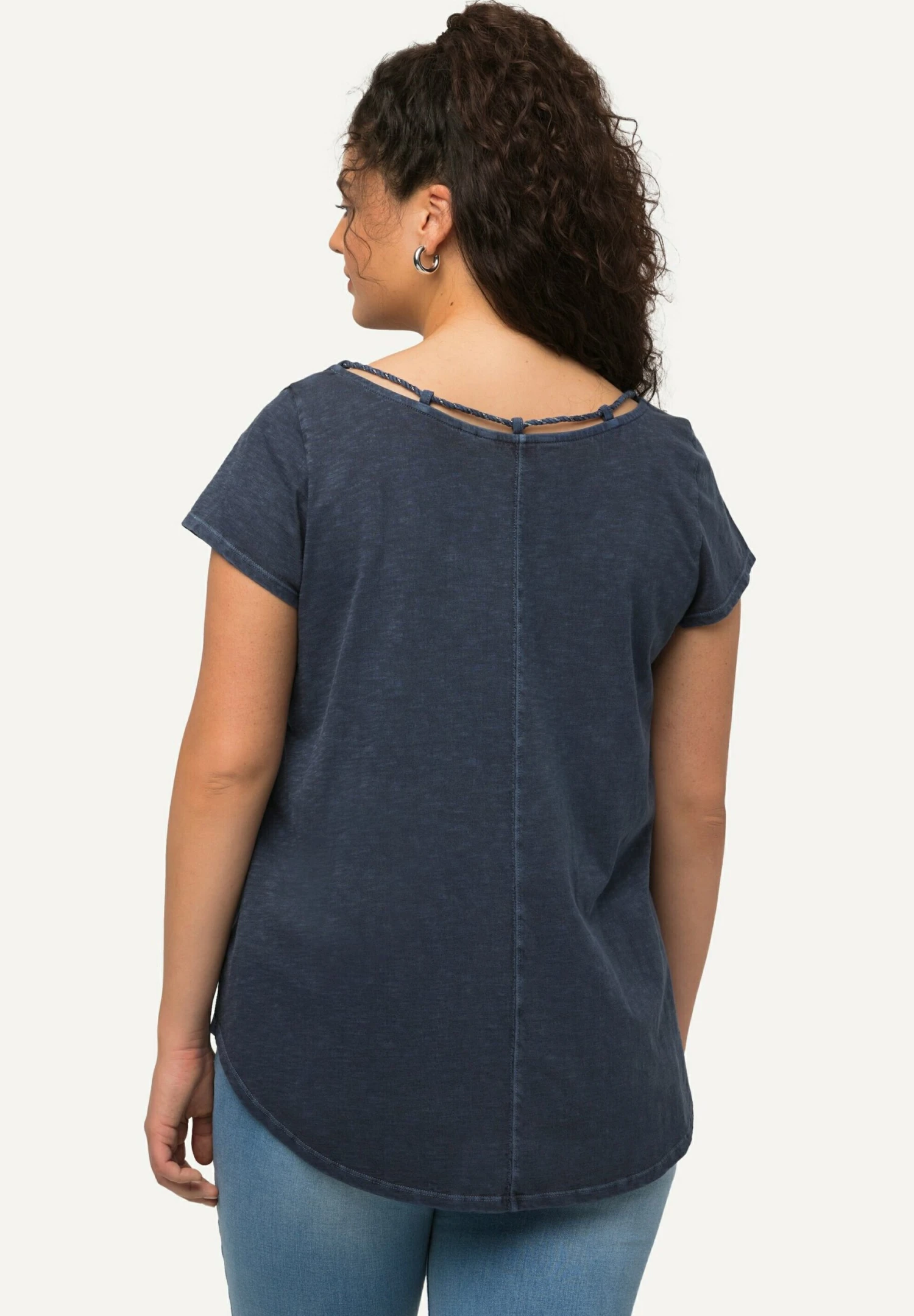 Ulla Popken T-Shirt Basic - Bleu Nuit Mat 4 Ulla Popken T-Shirt Basic - Bleu Nuit Mat - Image 2