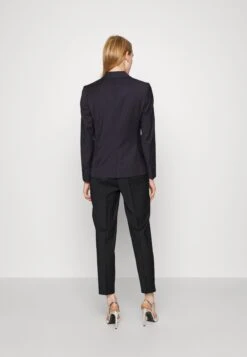 Filippa K Emma Cropped Cool Trouser - Broek - Dark Navy -Kleding Hoog Verkoopwinkel e5d43619b88b4013a6314c28c45822fc