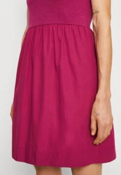 Edc By Esprit Fab Mix Dress - Jurk - Dark Pink -Kleding Hoog Verkoopwinkel e5d8b6ae8aa546f98847bf5cefb7e3c4