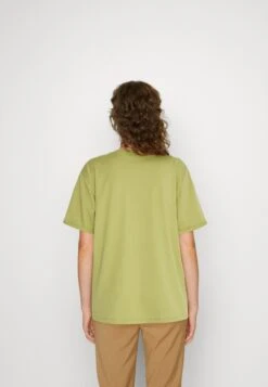 MOSS COPENHAGEN Terina Small Logo Tee - T-Shirt Basic - Cedar/Blue -Kleding Hoog Verkoopwinkel ec6531fead574abe90d9b7286b8ae029