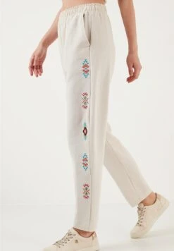 LELA Regular Fit - Trainingsbroek - Beige -Kleding Hoog Verkoopwinkel f2aff3862bfd4379bd2c0196f6bc923f