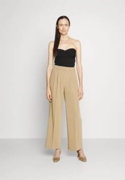 Nieuwkomers -Kleding Hoog Verkoopwinkel f2d26314a2a74c8bbd4511a9d81b5033